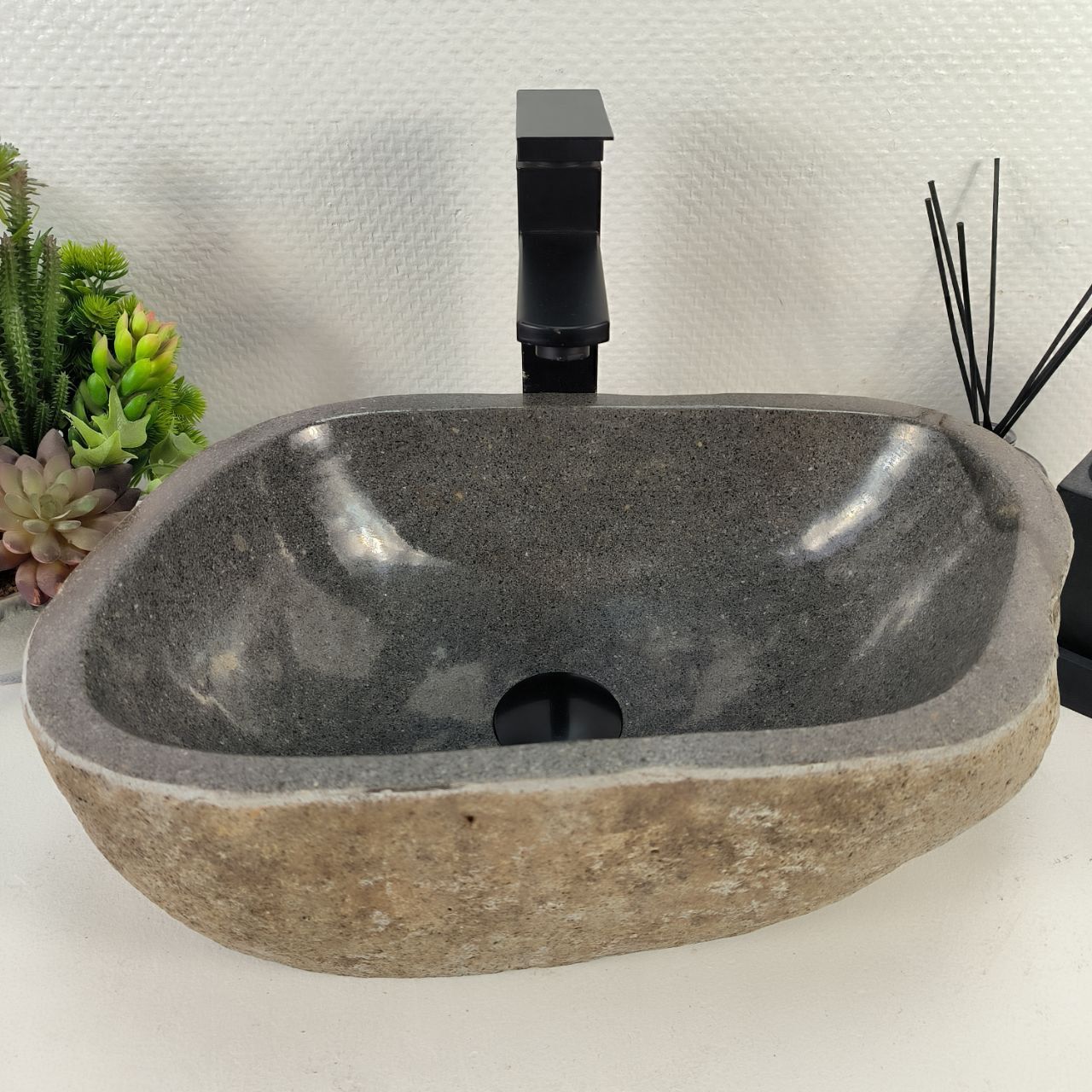 Раковина из речного камня RS-64928 42*30*15 из натурального камня