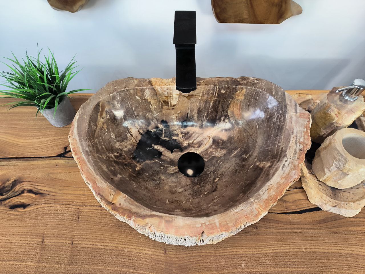 photo_2025-05-15_16-31-41 (2)