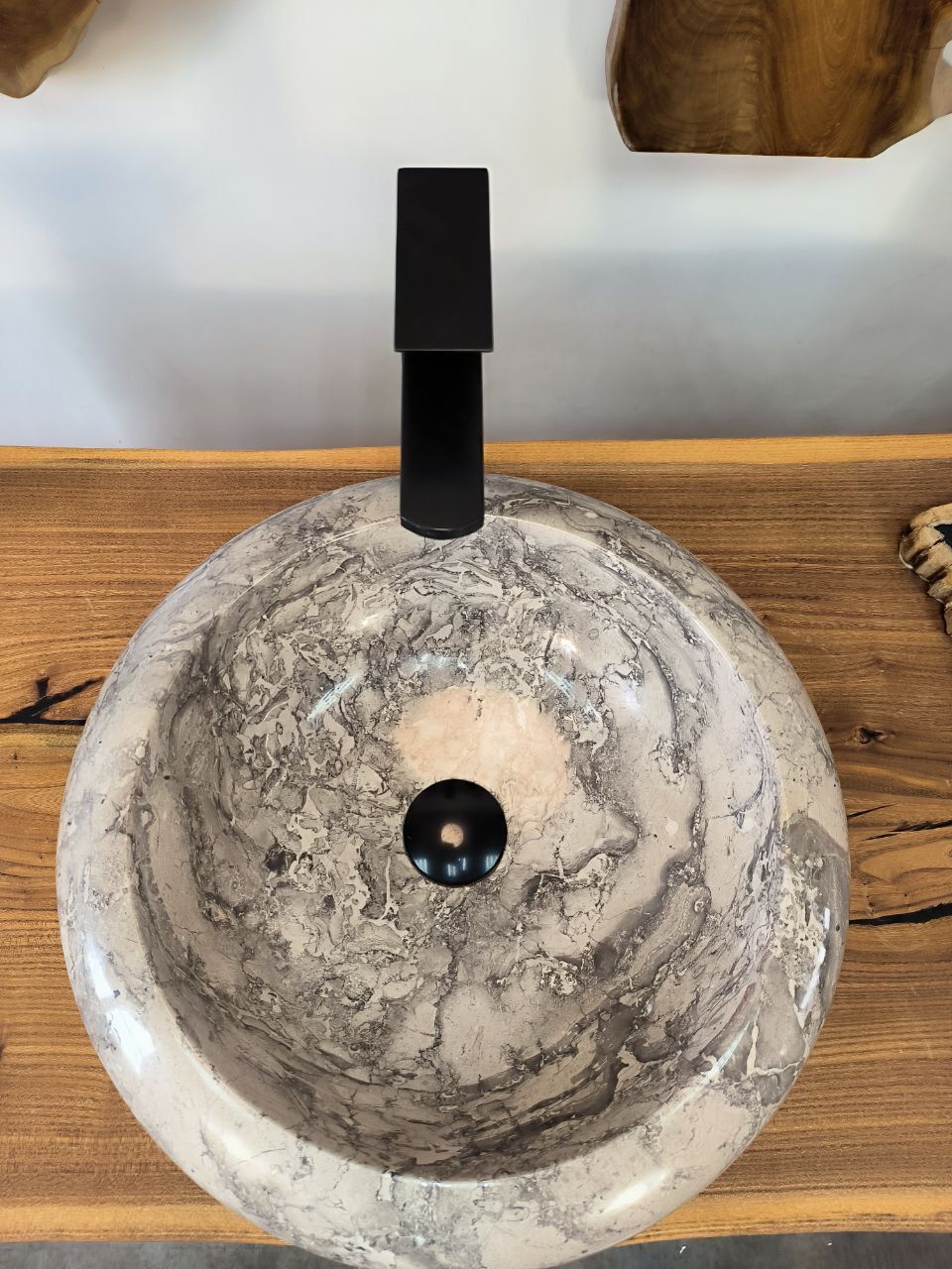 Раковина из мрамора Donut Doreng Grey DM-65867 45х45х13 из натурального камня