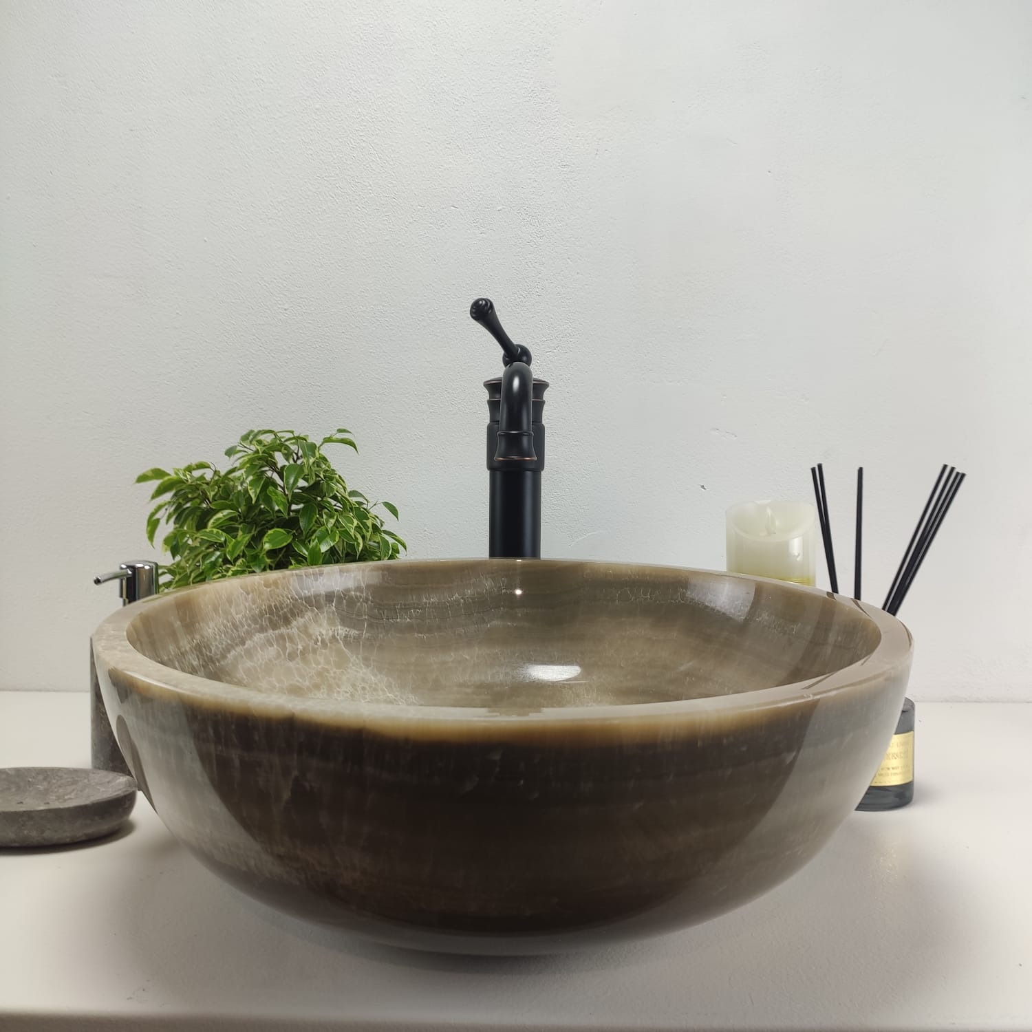 fb4ny61aibolitxgesf29ts3uj320qq4