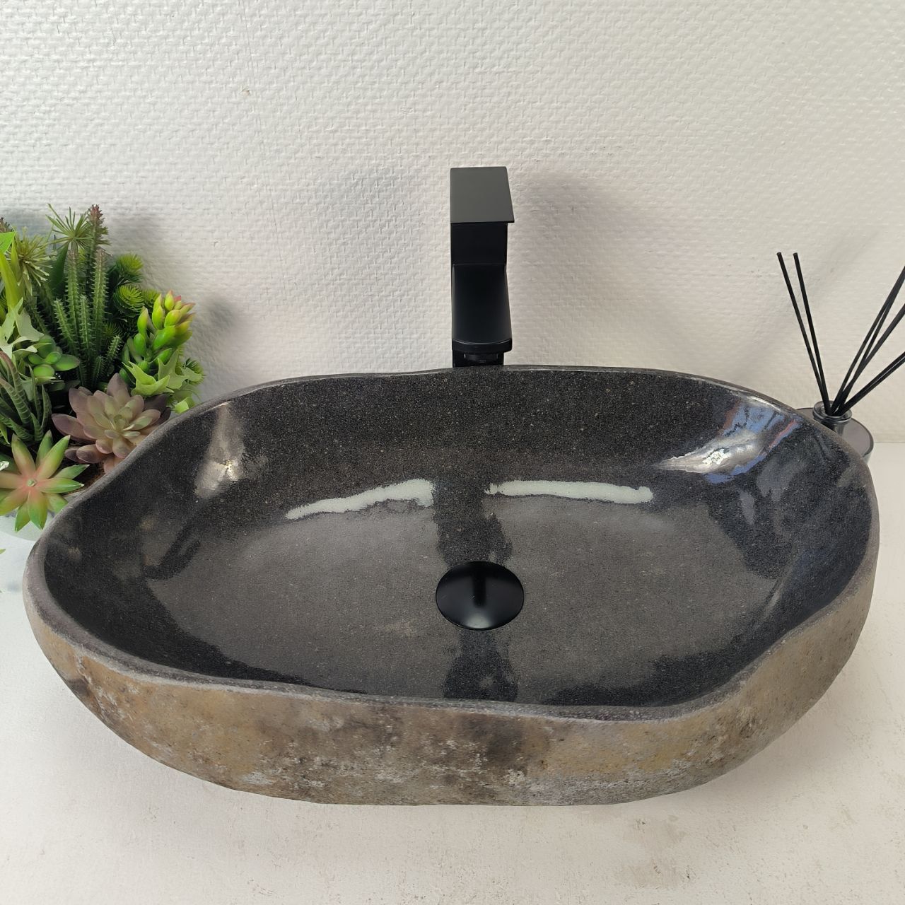 Раковина из речного камня RS-65314 53*35*15 из натурального камня