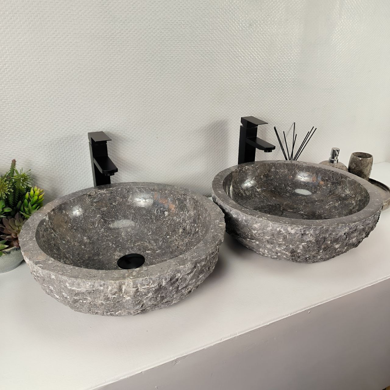 x0qcqgho4ivaw26vg6rky1irj4i1z9c7