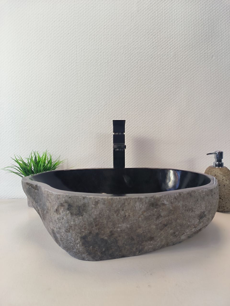 Раковина из речного камня RS-65606 54*38*15 из натурального камня