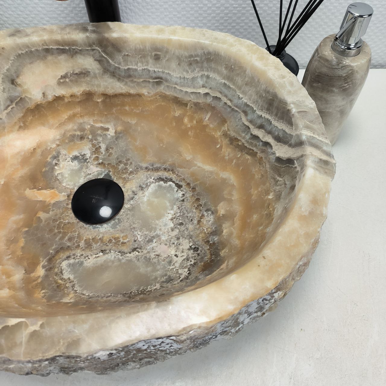 6ld8hy8i2k0xb3rq1recn1m9jvcmts63