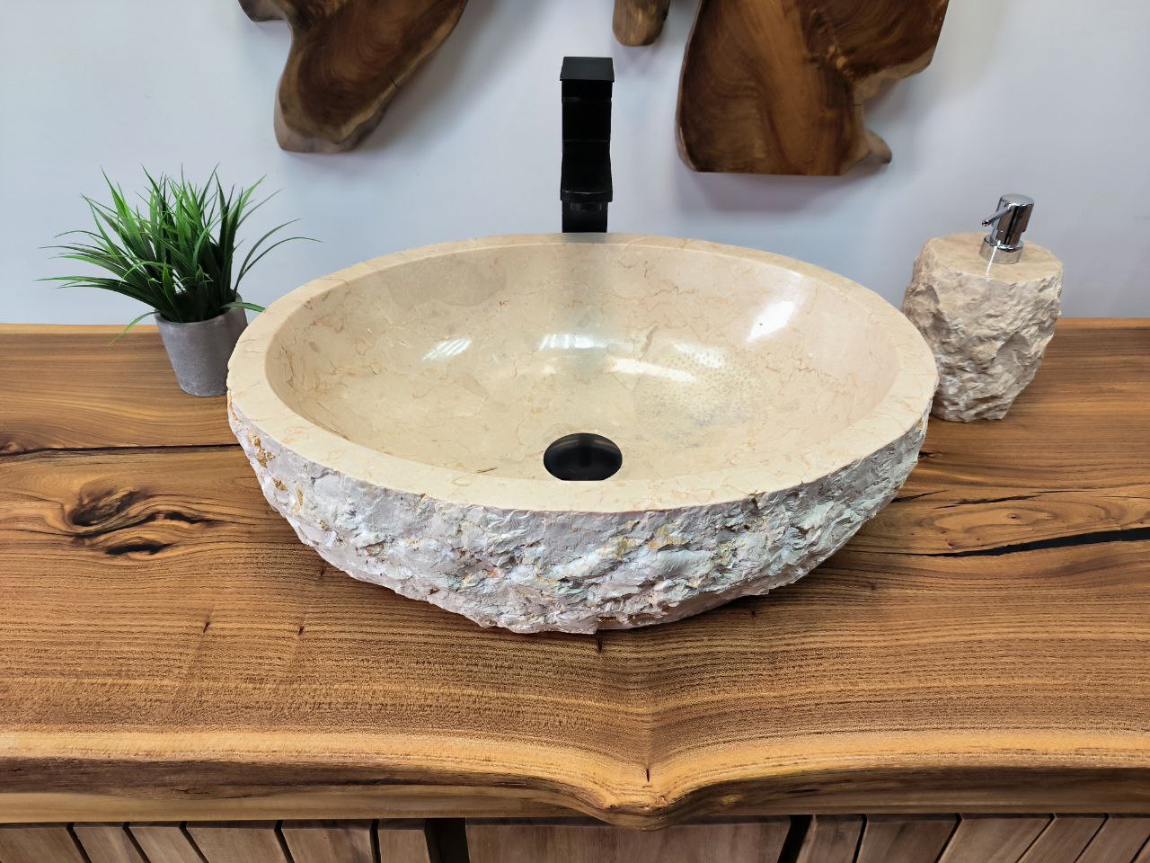 photo_2025-05-14_11-47-28