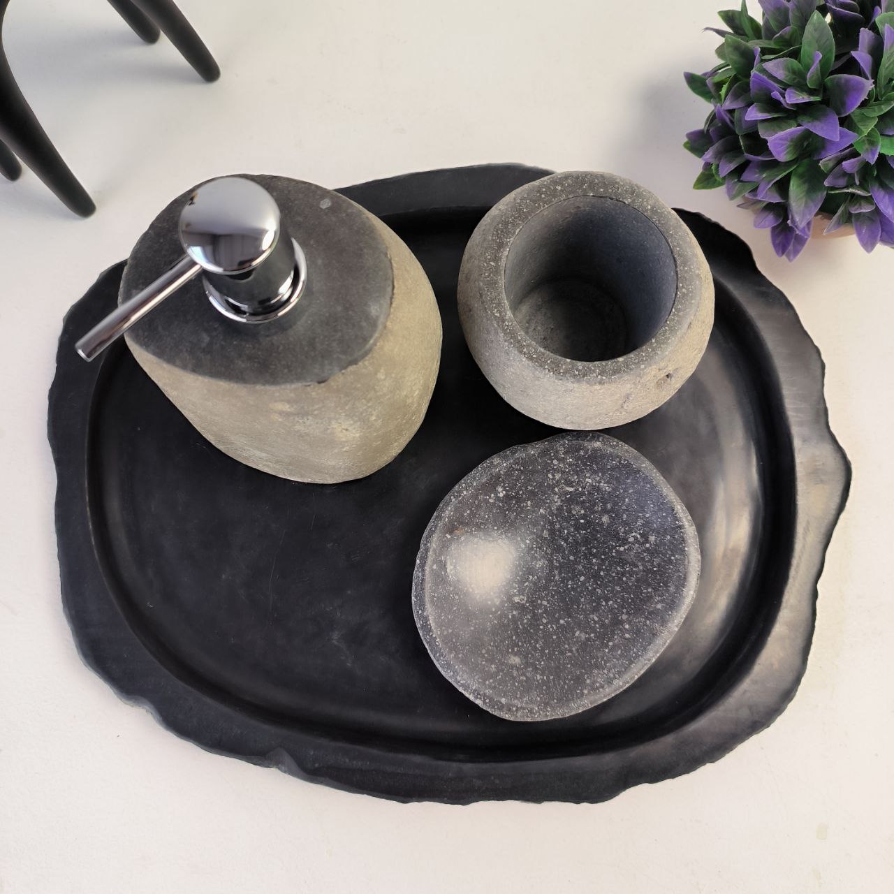 2xzvyua22wp1mil1g1fdxfgcxb75irbn