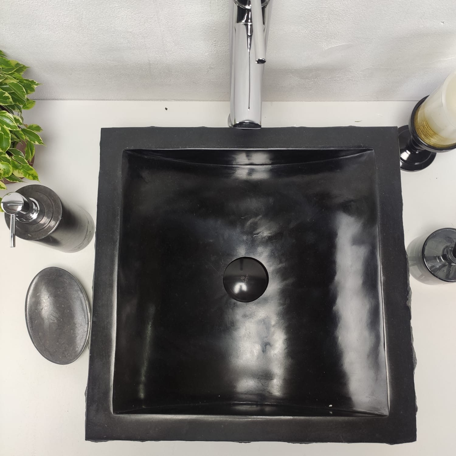 Раковина из андезита Square black SA-60958 40*40*13 из натурального камня