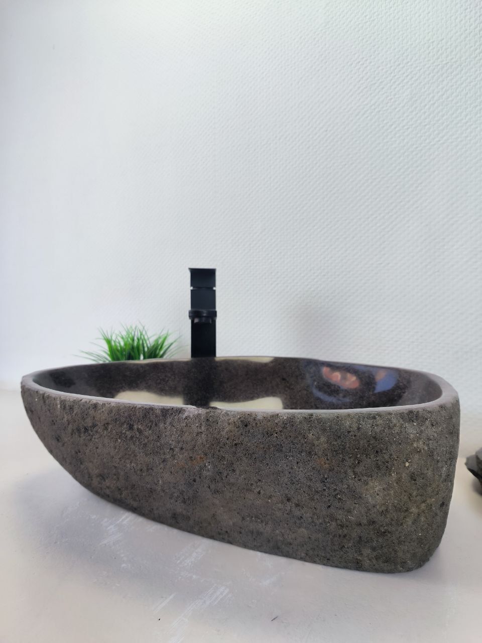 Раковина из речного камня RS-66192 53х40х15 из натурального камня