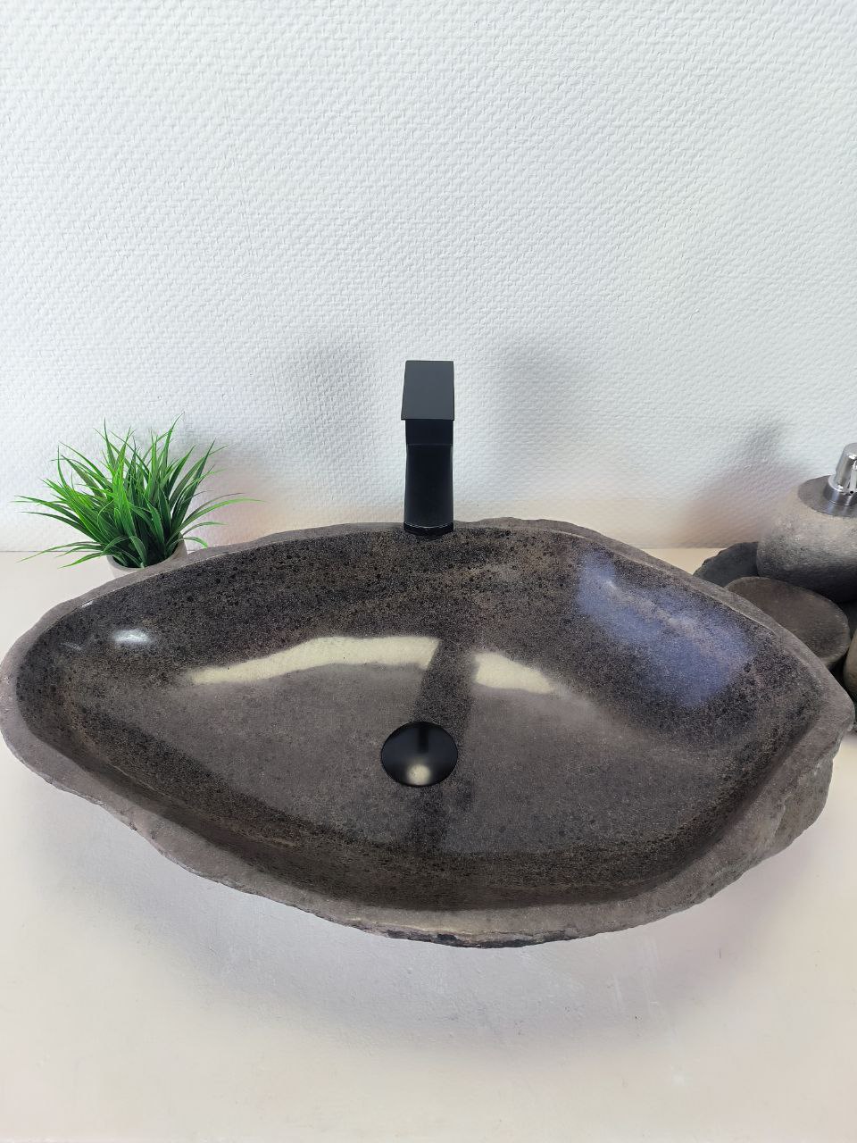 2ab86887-901f-4266-a1a5-a12bb71ea3d3