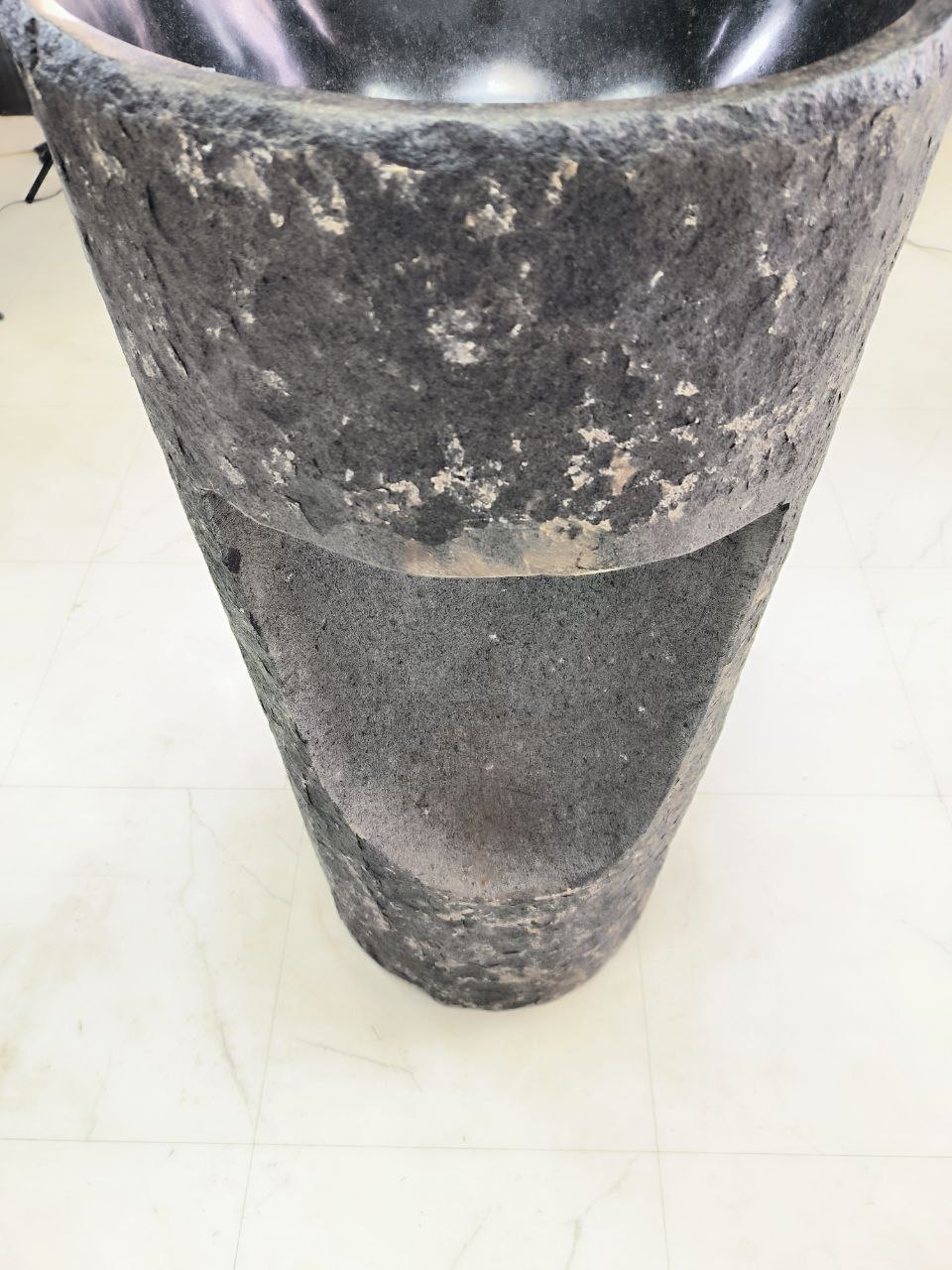 657c8100-2c3e-4947-975f-8ac27c9ec7fa