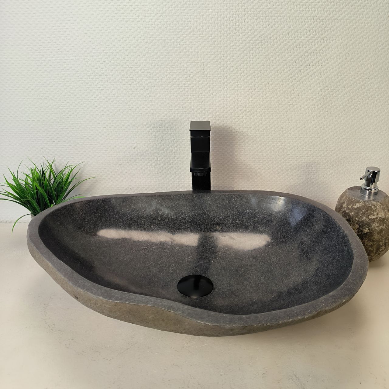 Раковина из речного камня RS-66036 60х43х16 из натурального камня