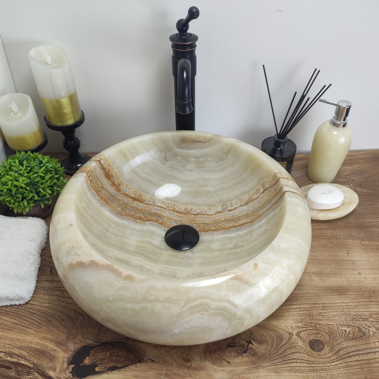 z3d3m054683bu9tjak9o8s2almgbx6yc