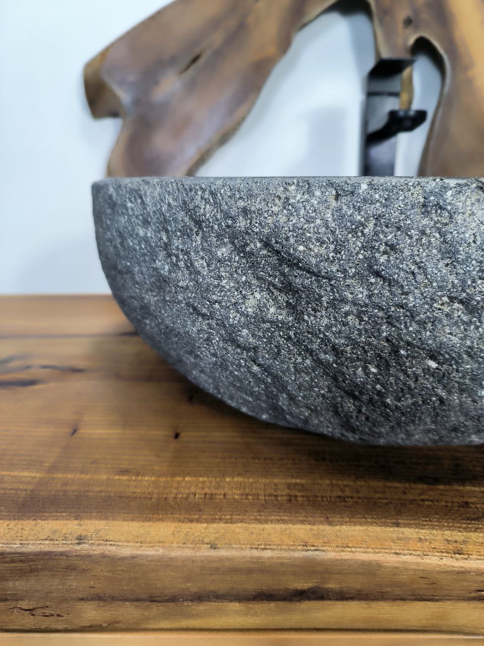 Раковина из речного камня RS-66710 56х46х16 из натурального камня