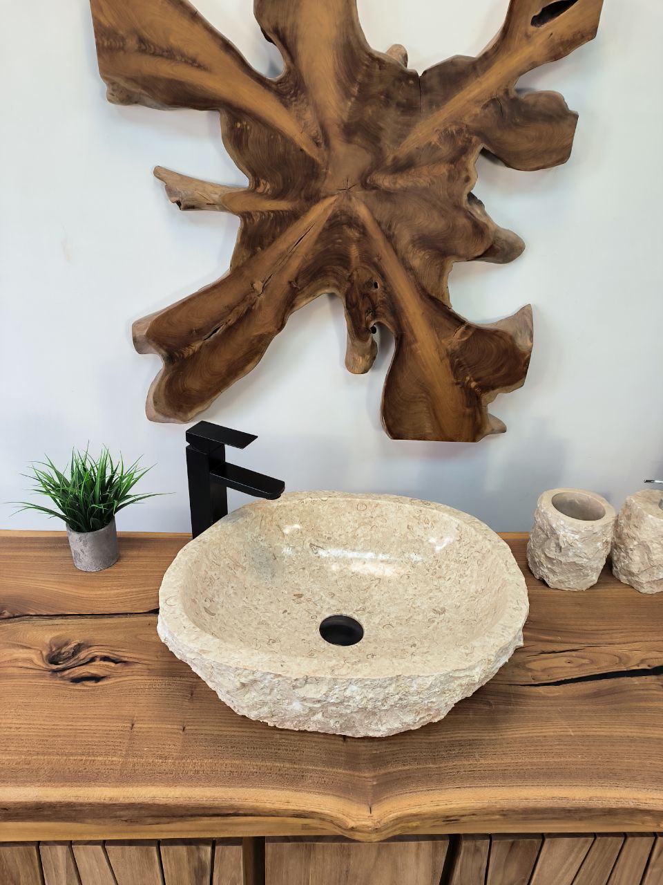 photo_2025-05-17_10-15-24