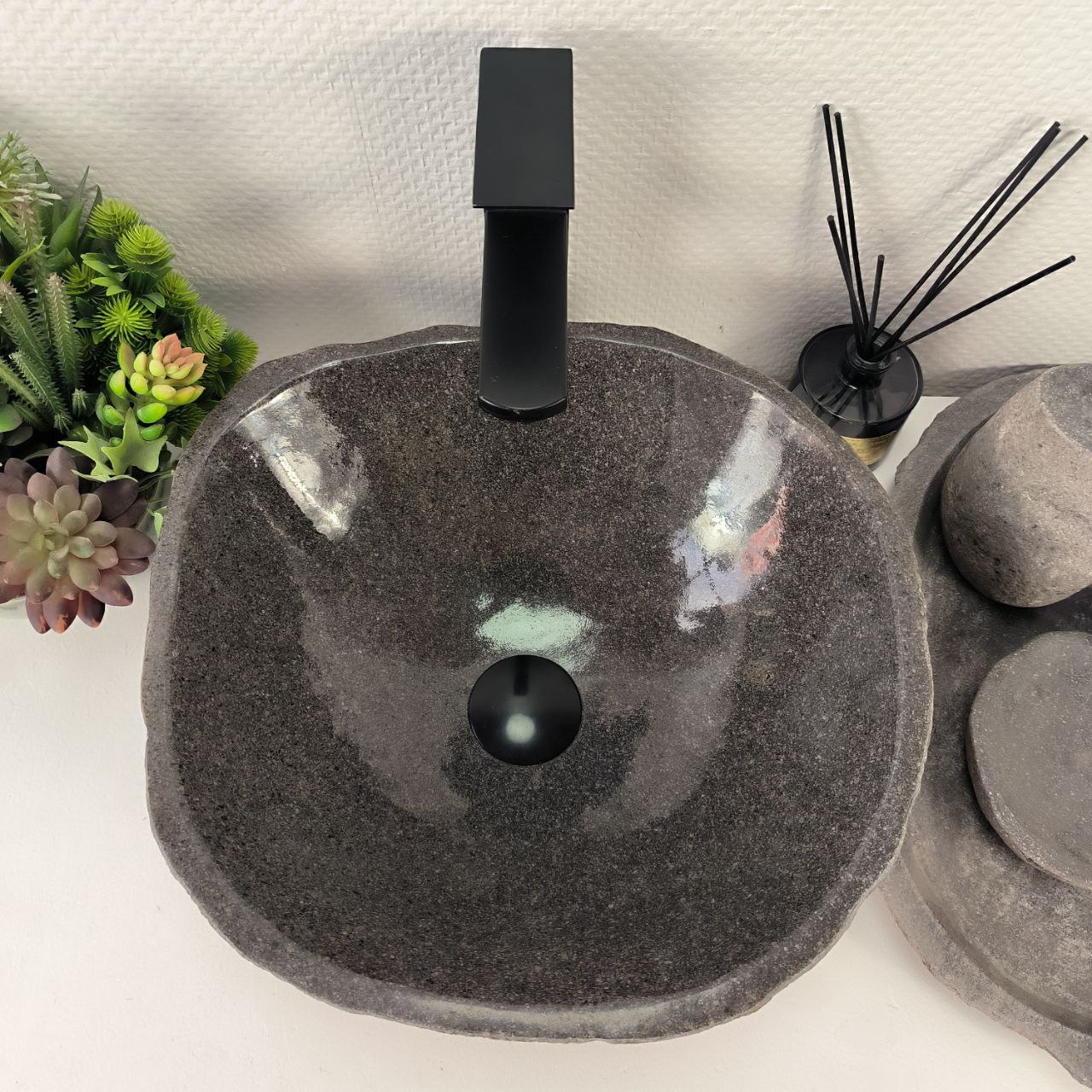 nwcmqxjzwl2xqt592j0v6lyuhyr18xtw