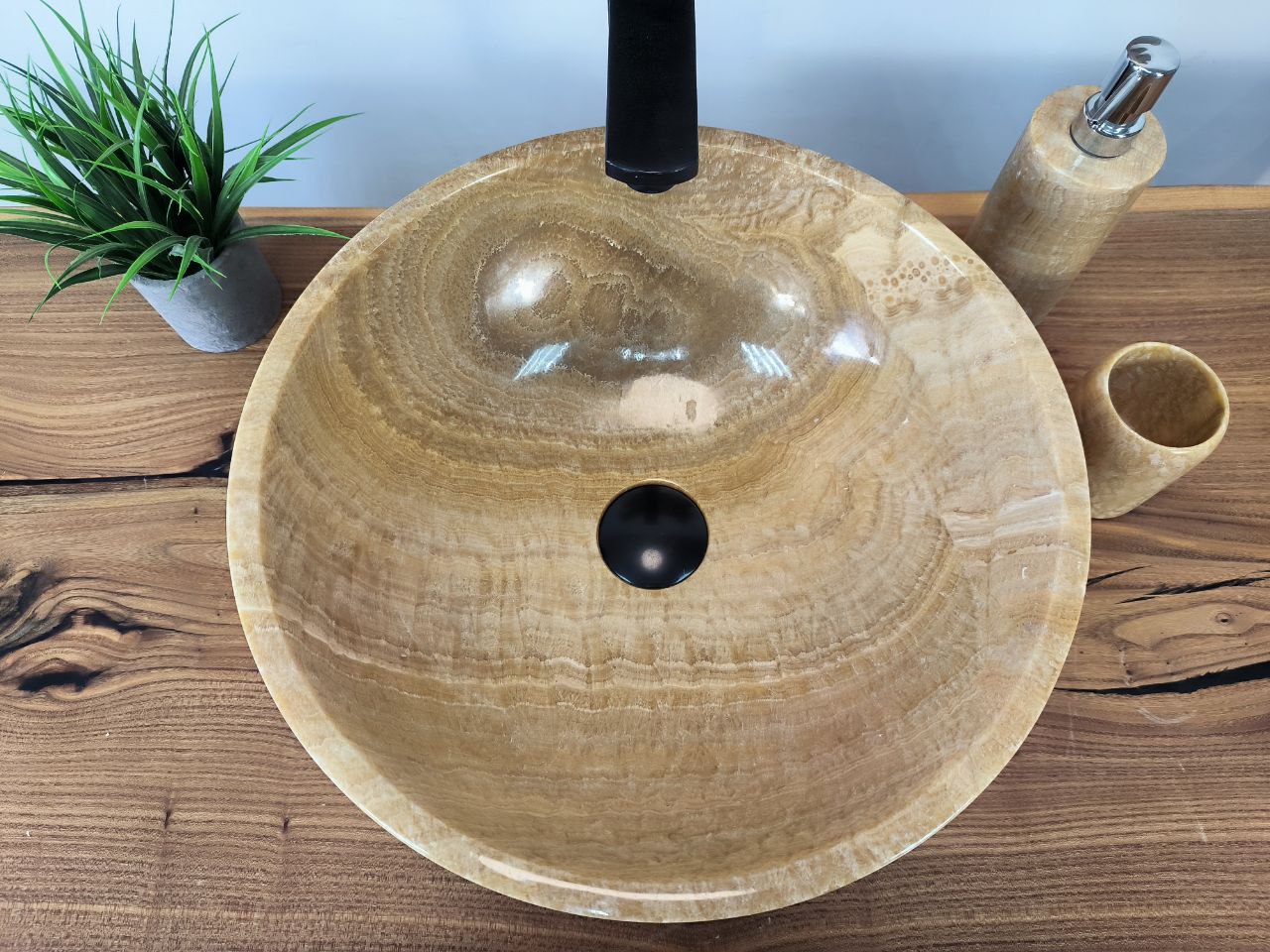 photo_2025-05-15_13-11-56