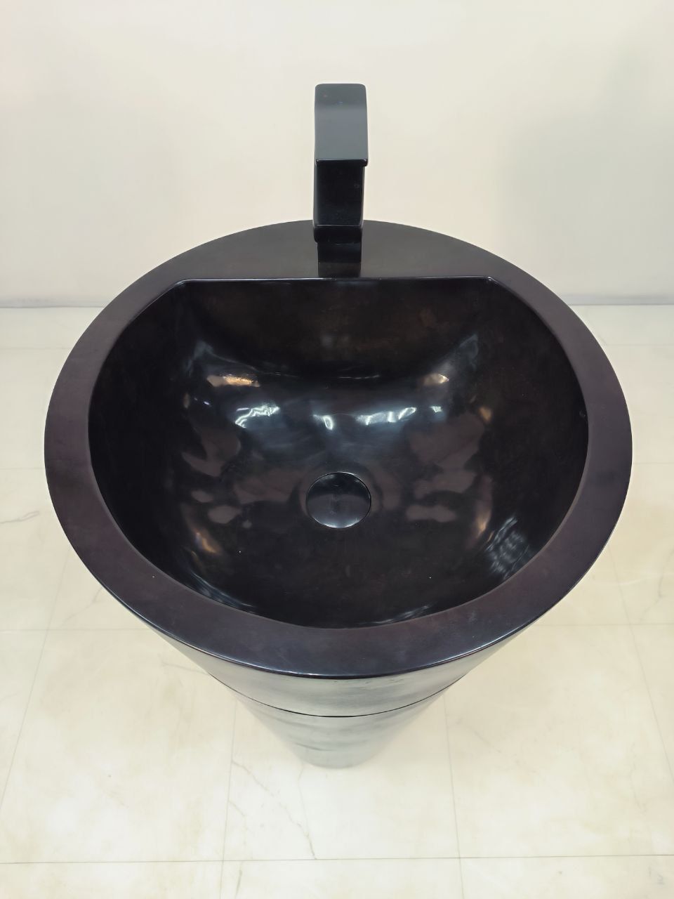 Раковина напольная из мрамора Black MN-61363 (45*45*90)