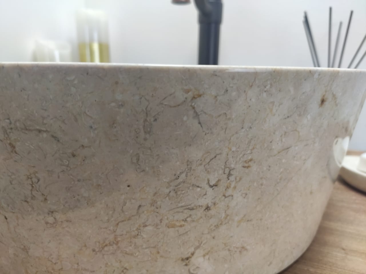 Раковина из мрамора Drum Cream Tin Lip DM-60198 45*45*15 из натурального камня