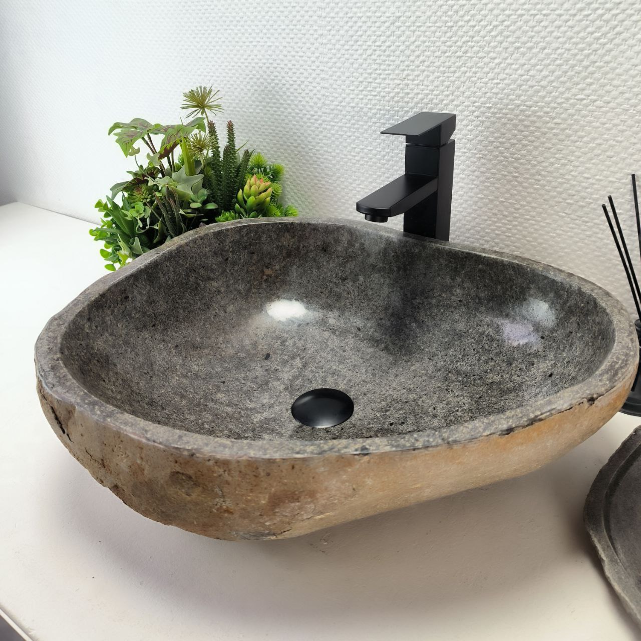 eyhc5fpip5iurmlpaat9ecsolumbcdr4