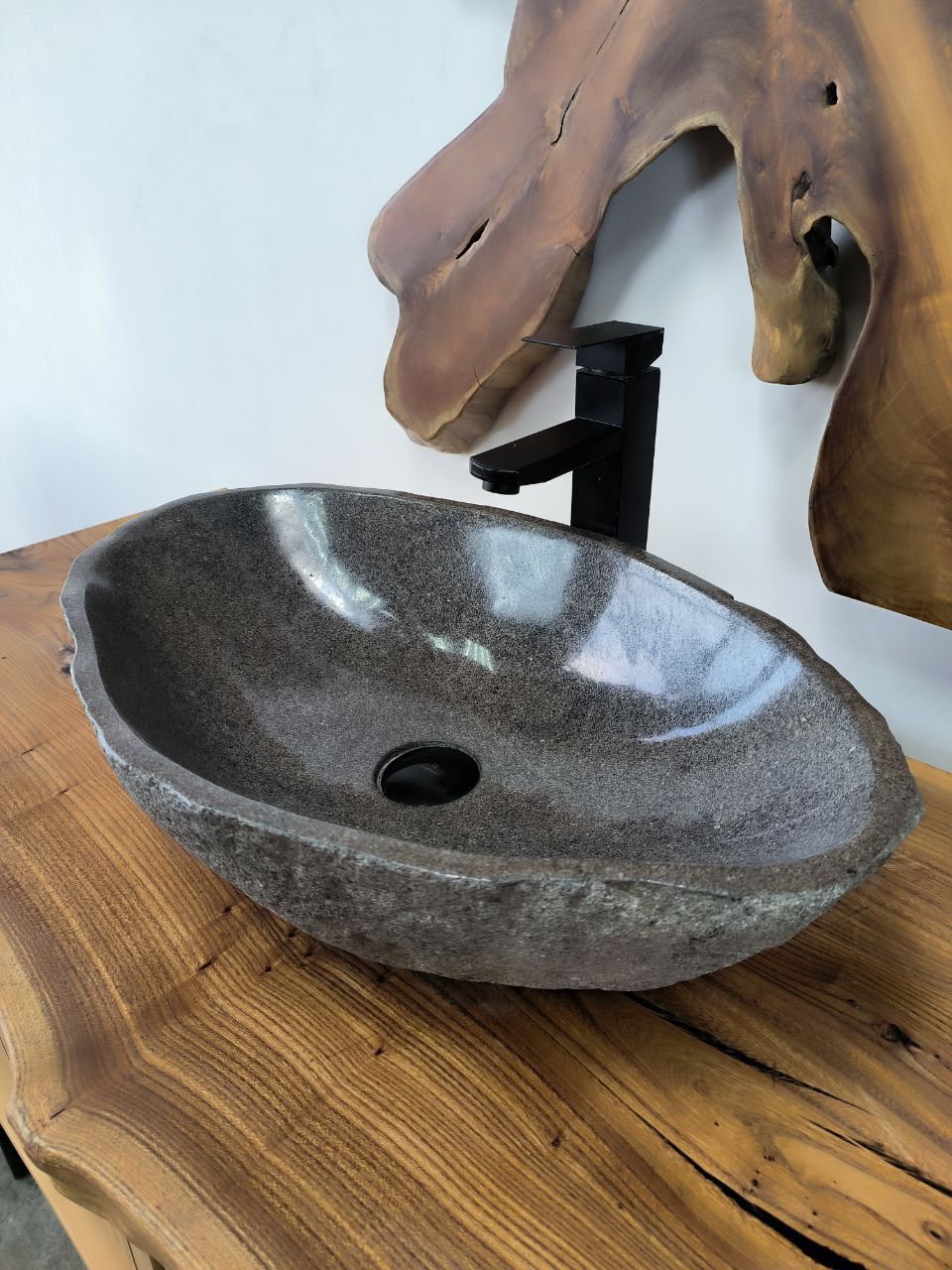 Раковина из речного камня RS-66578 58х37х15 из натурального камня