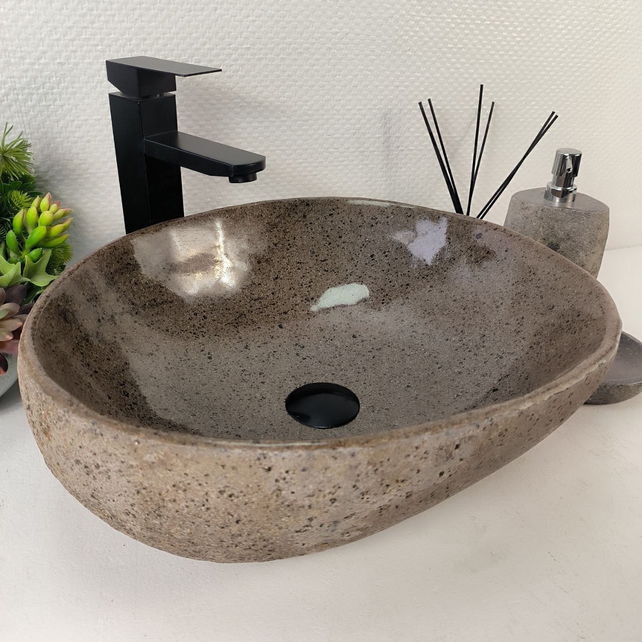 Раковина из речного камня RS-65209 45*39*15 из натурального камня