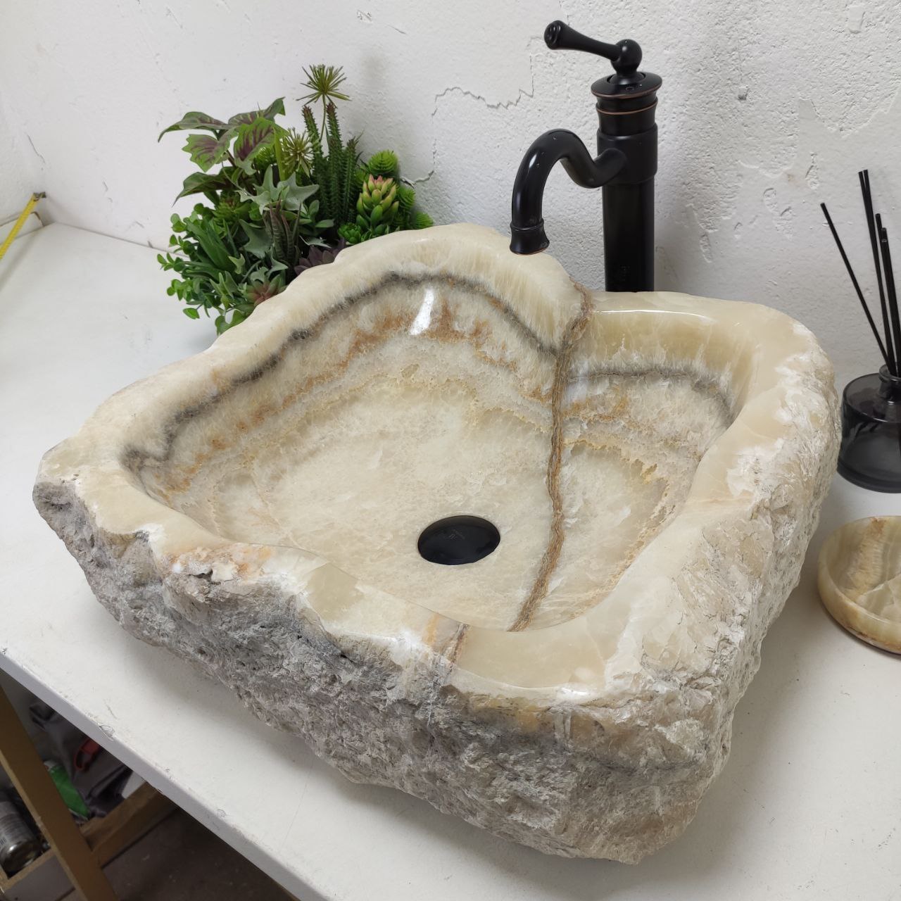 a0d7s62gae491zqa2272jpc1w7261vhh