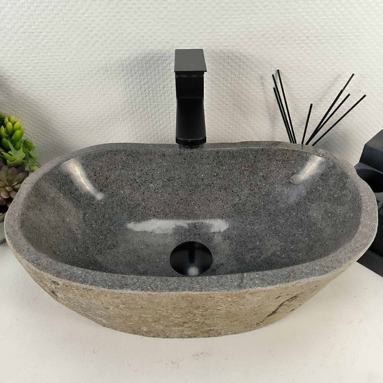 Раковина из речного камня RS-64937 49*30*16 из натурального камня