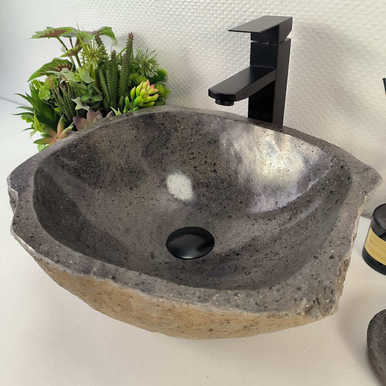 pe3pnayl213g1i373xvhl8tem2sc5u1n