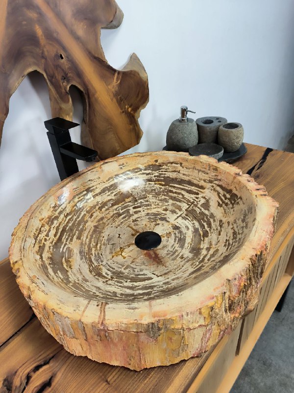 3fba56db-5141-4c48-be29-4eee5c105a49