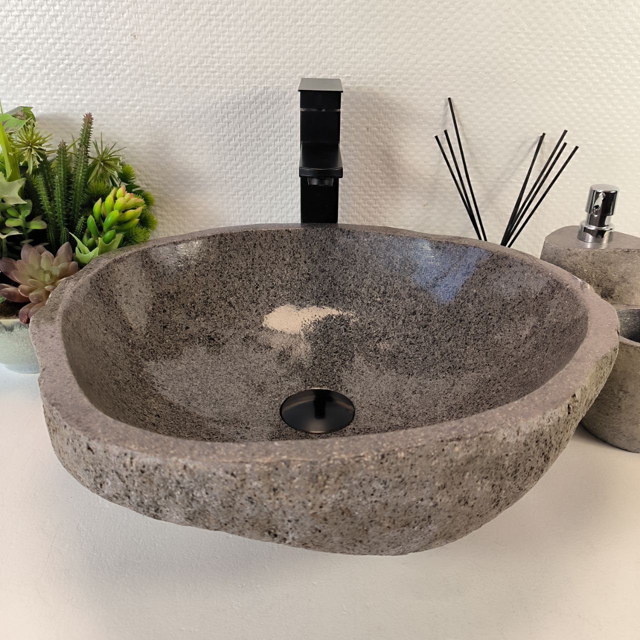 photo_2024-05-03_12-22-43