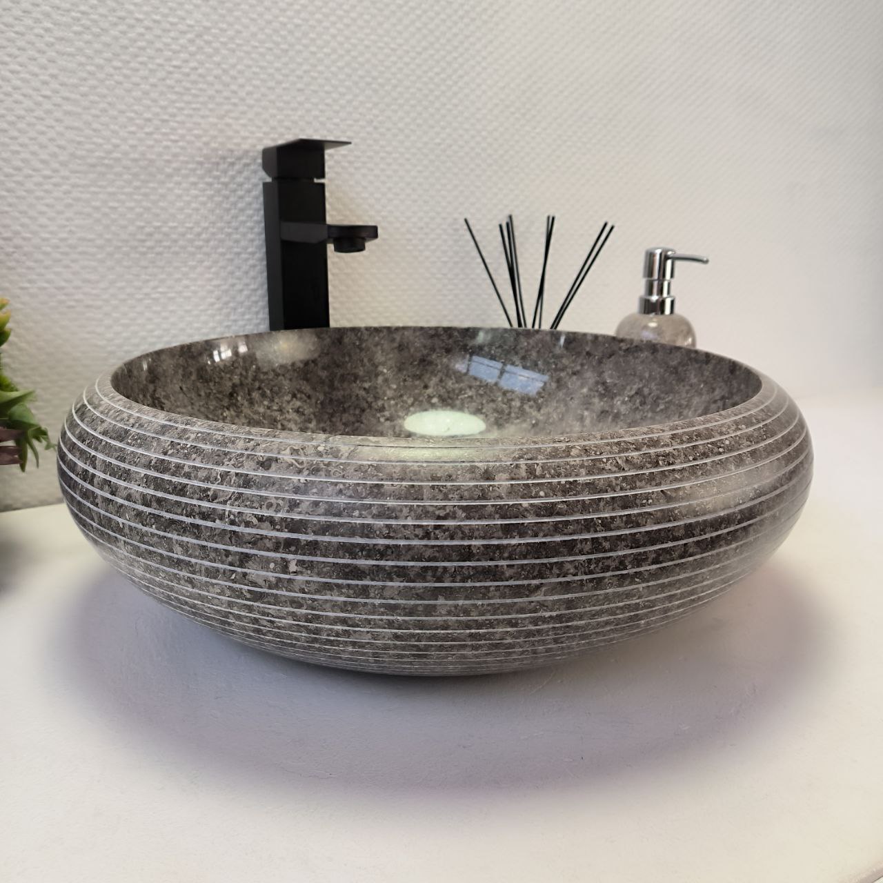 hkjtju8qlz3noem1zyf2f9kd38pxvht5