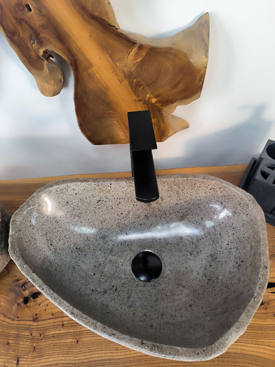 5df7b9ec-d483-4fc3-b94f-fb58b2080261