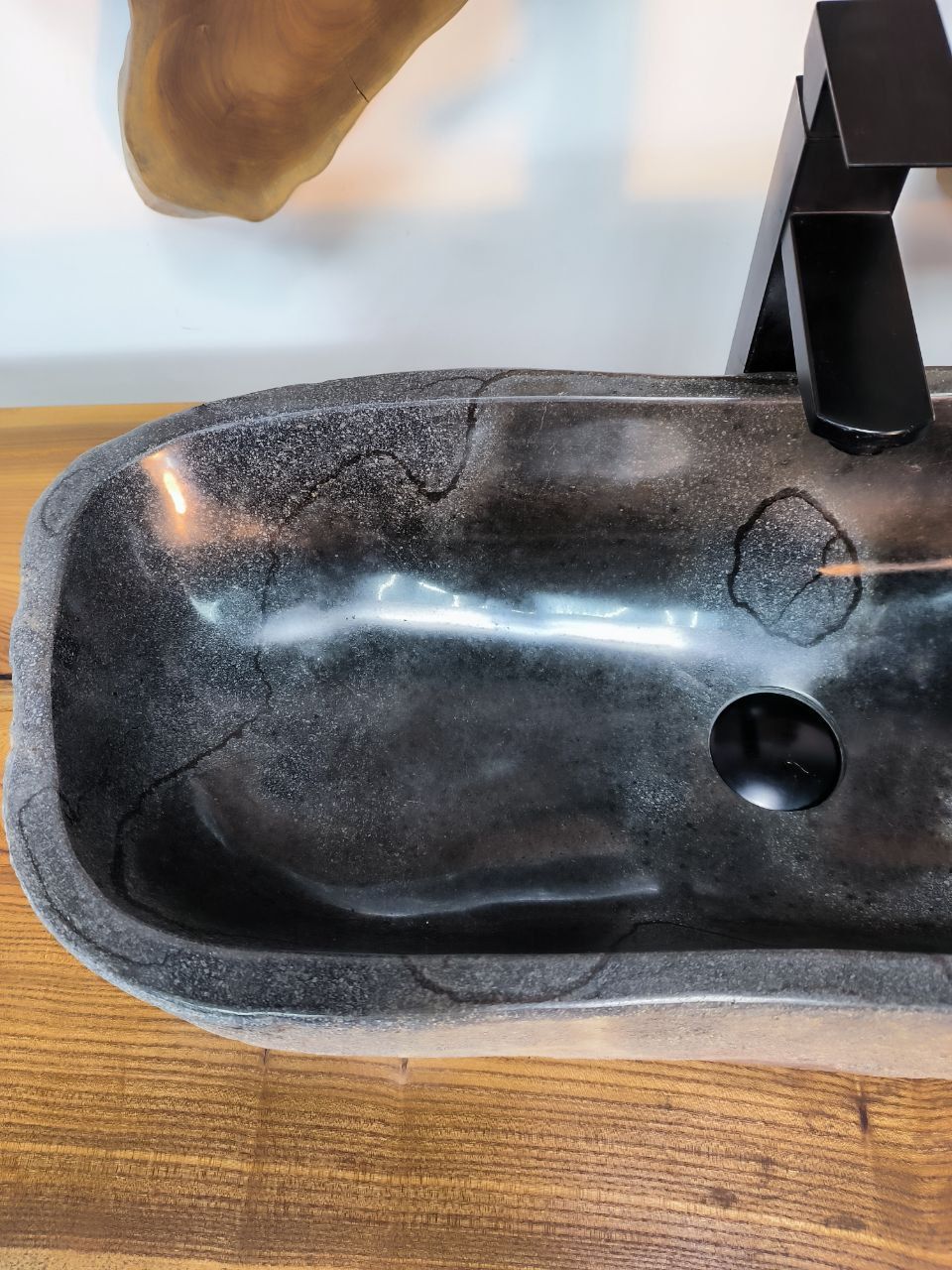 Раковина из речного камня RS-66742 71х30х15 из натурального камня