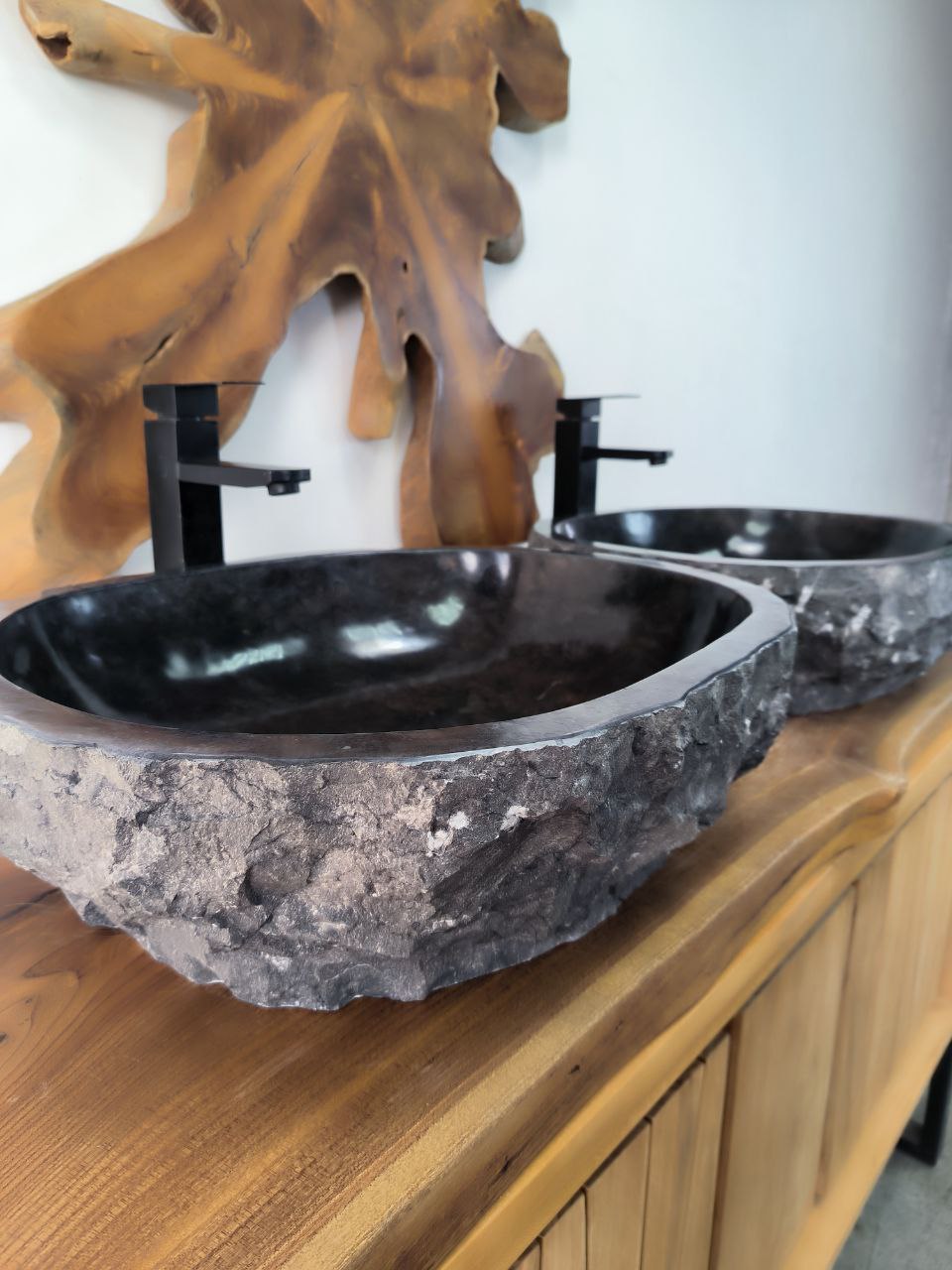 2ad581f8-0d2c-454d-96ef-6a36c0bfd60d