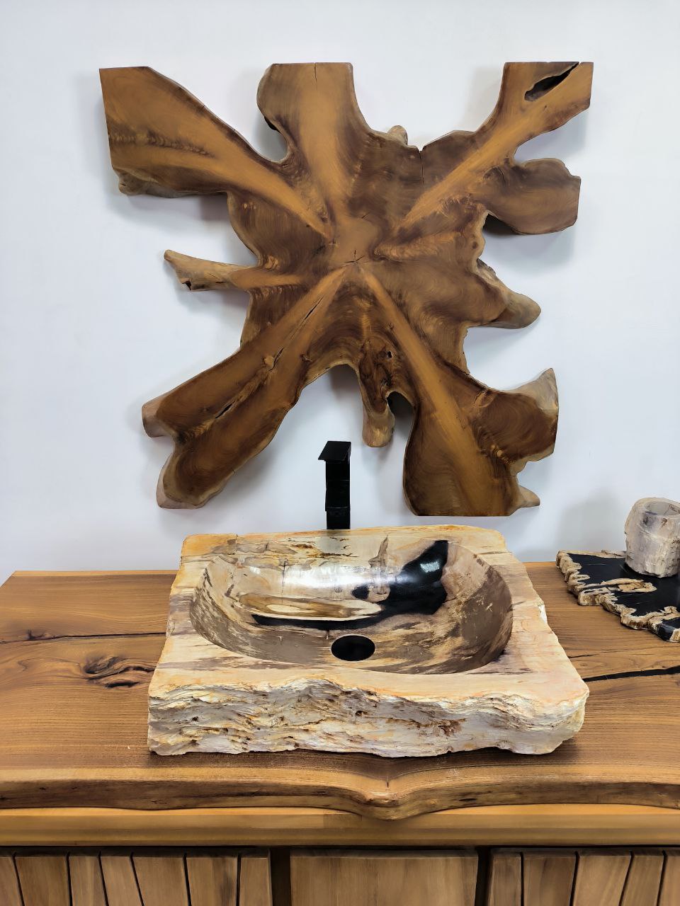 1a403bc3-f72b-4044-b0fb-e7852a2dbf55