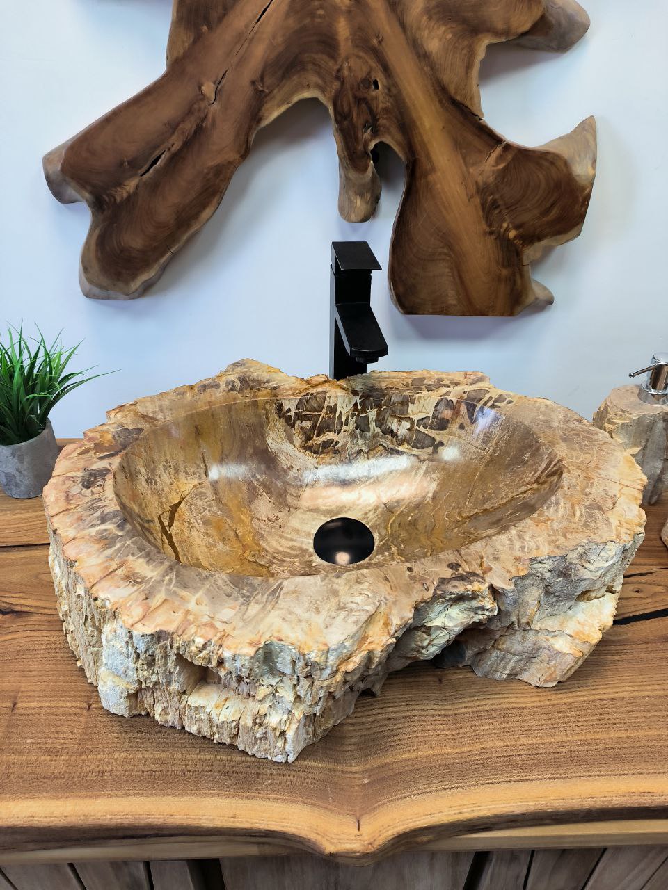 photo_2025-05-15_09-29-59