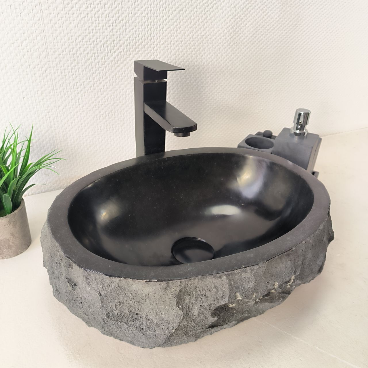 Раковина из андезита Erozy Black EA-66106 42*31*15  из натурального камня