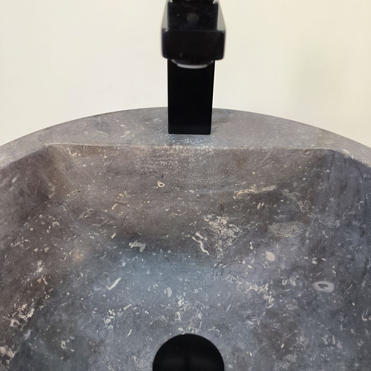 Раковина напольная из мрамора Black MN-66120 (40*40*90)