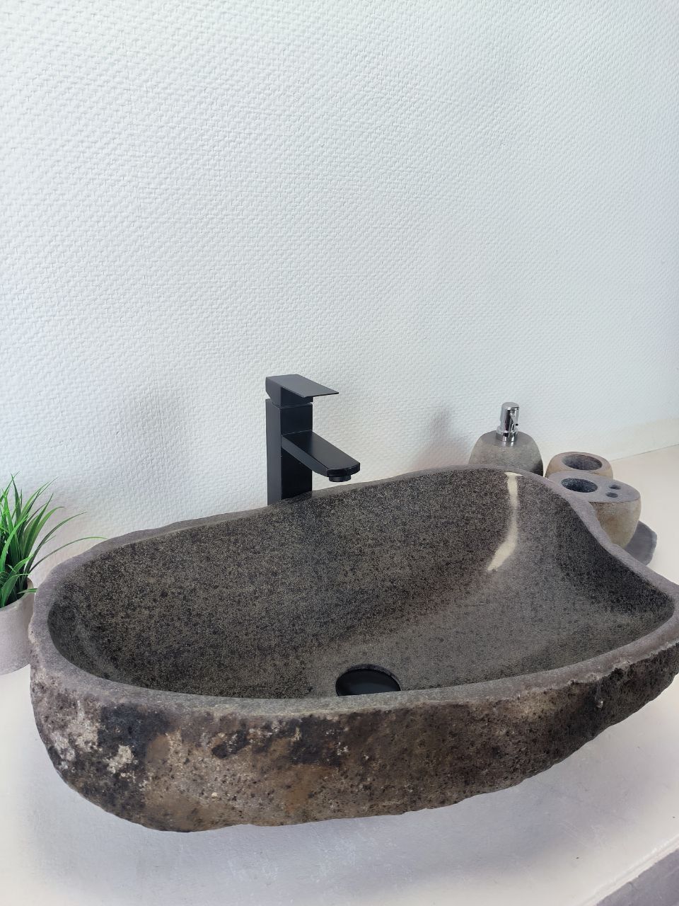 Раковина из речного камня RS-66197 62х40х16 из натурального камня