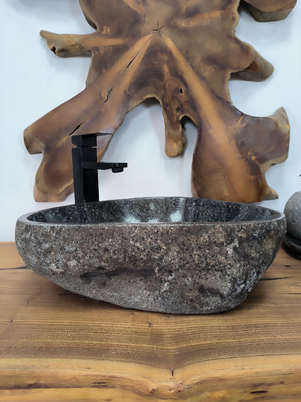Раковина из речного камня RS-66276 47х31х14 из натурального камня