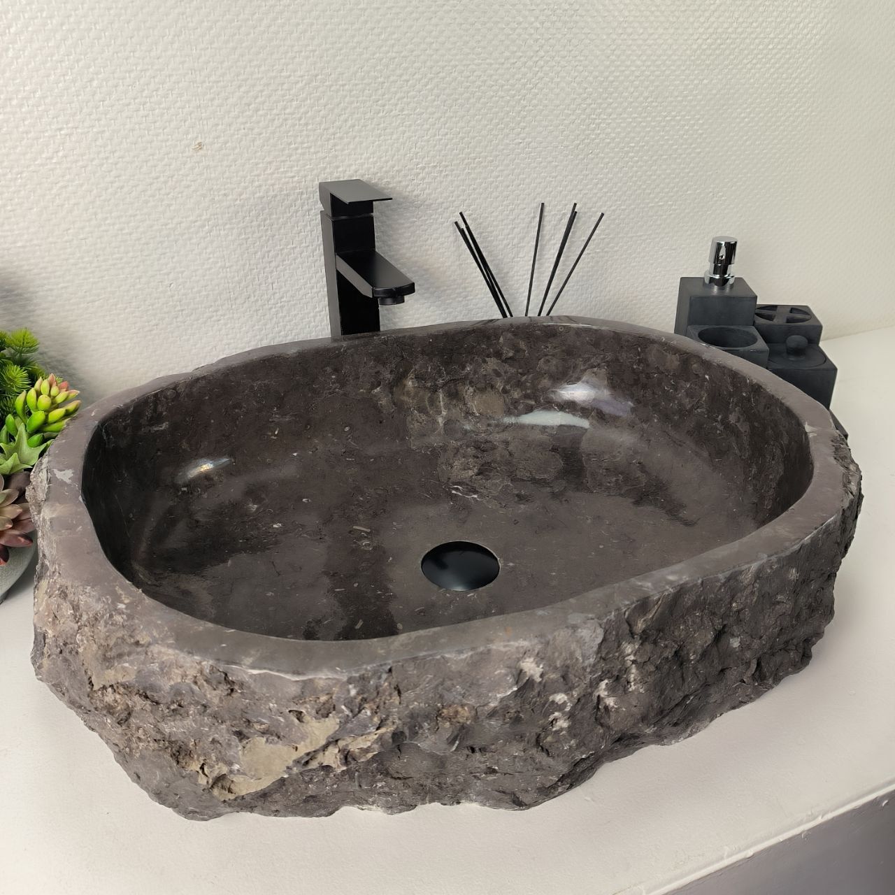 Раковина из мрамора Erozy Black EM-64956 65*49*16 из натурального камня