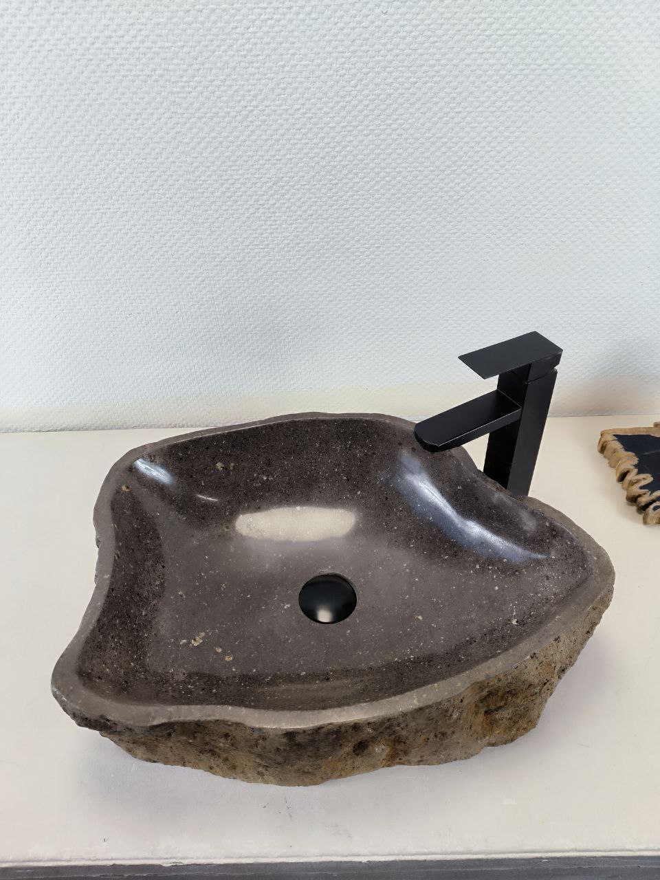 2abdf957-07d0-46cd-9902-f744a76d3e1f