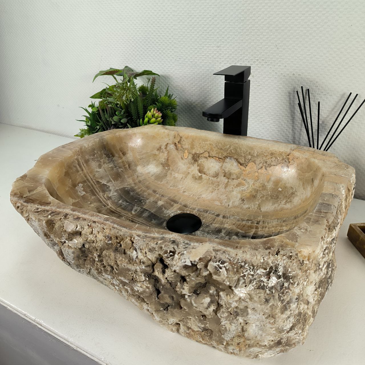 29ha06moain2s1rixj6zavx0oaq4p765