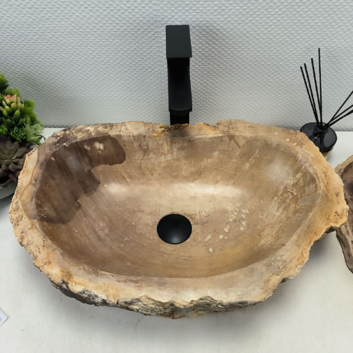 u00ci666fzxivdp1707we7k5gssrjig2