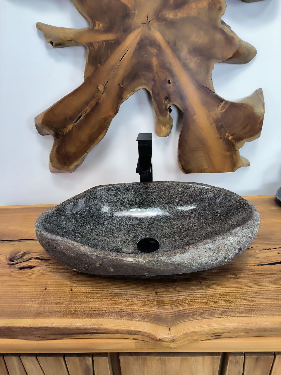 Раковина из речного камня RS-66438 57х37х15 из натурального камня