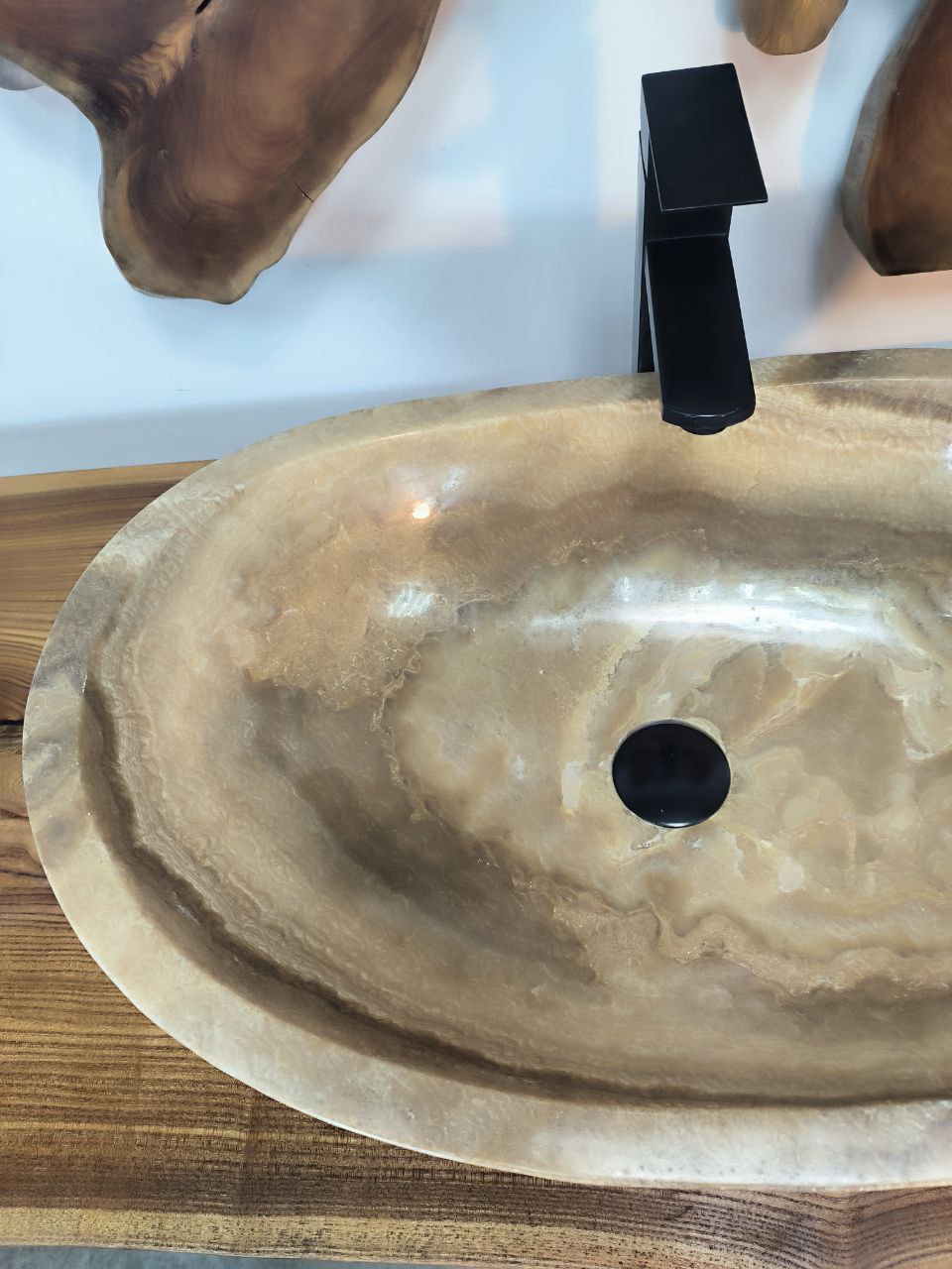 0c39e37e-184c-4b58-acbb-70550bb1cdbd