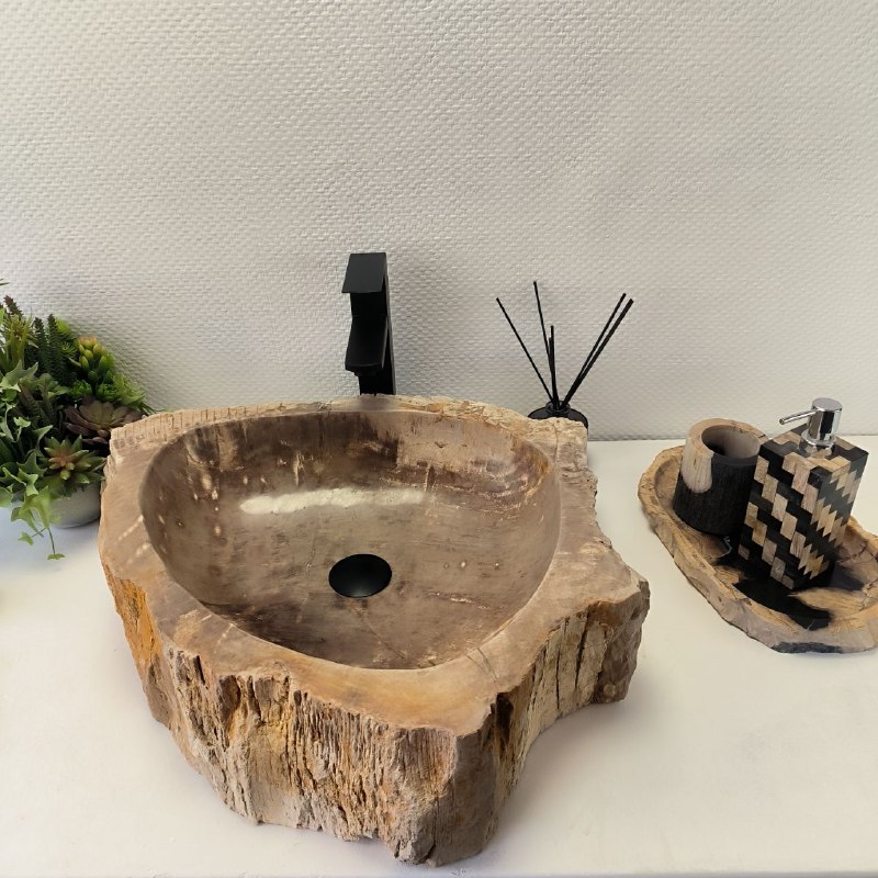 xokqsz84ih4iay1nymtul6e76vj0ldiq