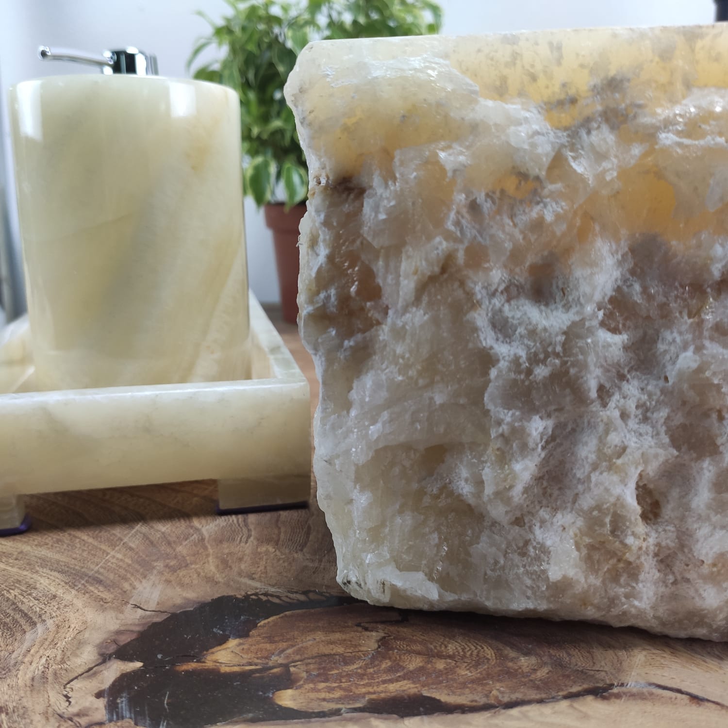 ze2v1i546lyvrczuc7eqelrnufkj4px0