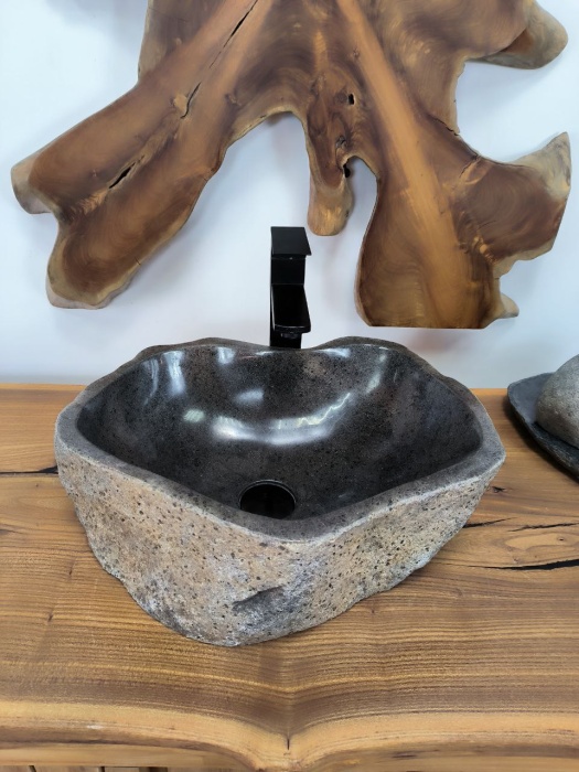 8e51a99f-0475-4f83-8cfb-8a5dba0ea898