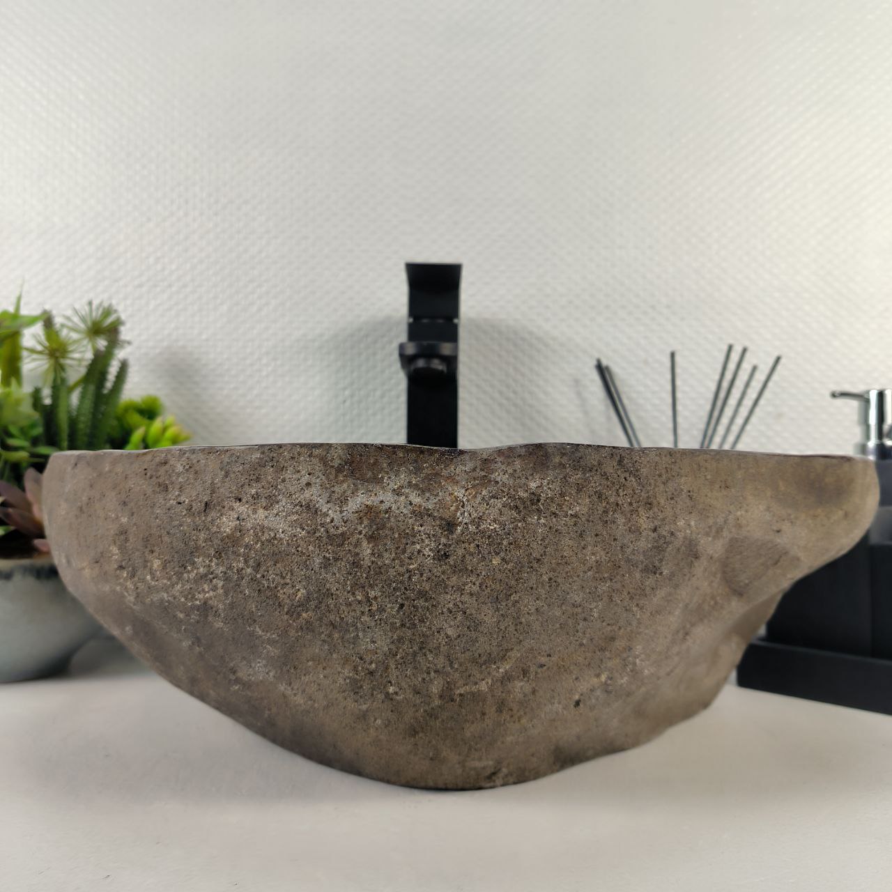 u1jela3s9q8f31j84j0i2yv1zi69ajmv